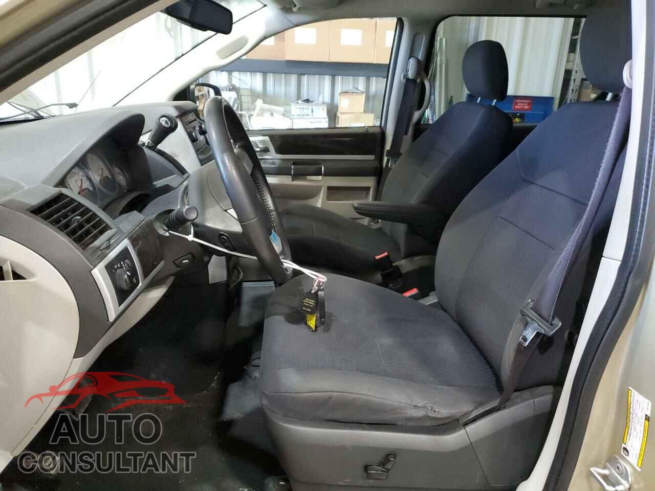 DODGE CARAVAN 2010 - 2D4RN5D18AR273058
