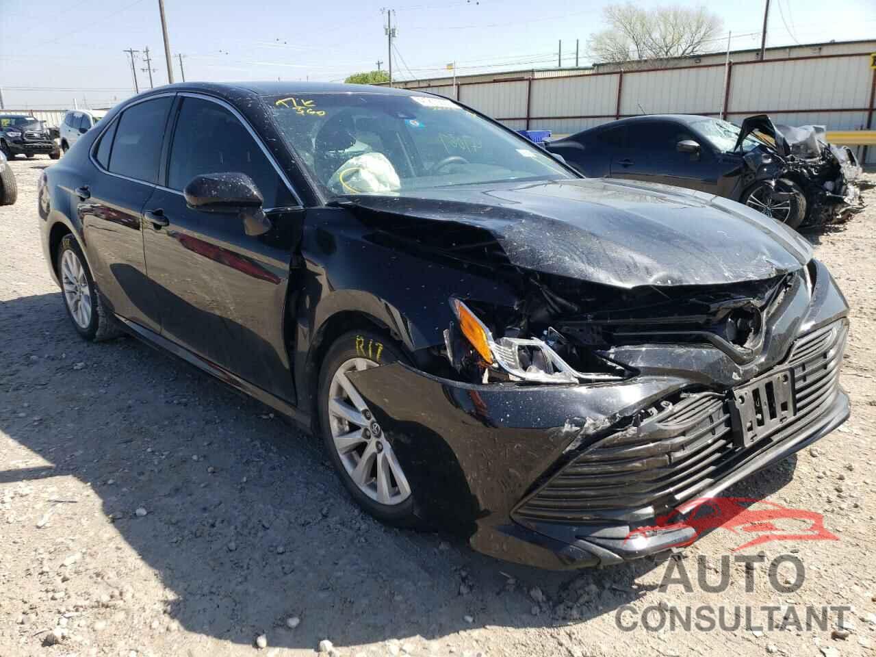 TOYOTA CAMRY 2018 - 4T1B11HK6JU567031
