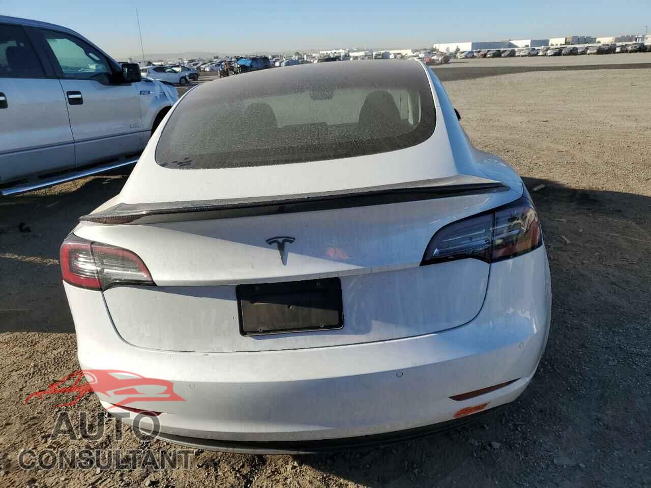 TESLA MODEL 3 2019 - 5YJ3E1EA6KF483472