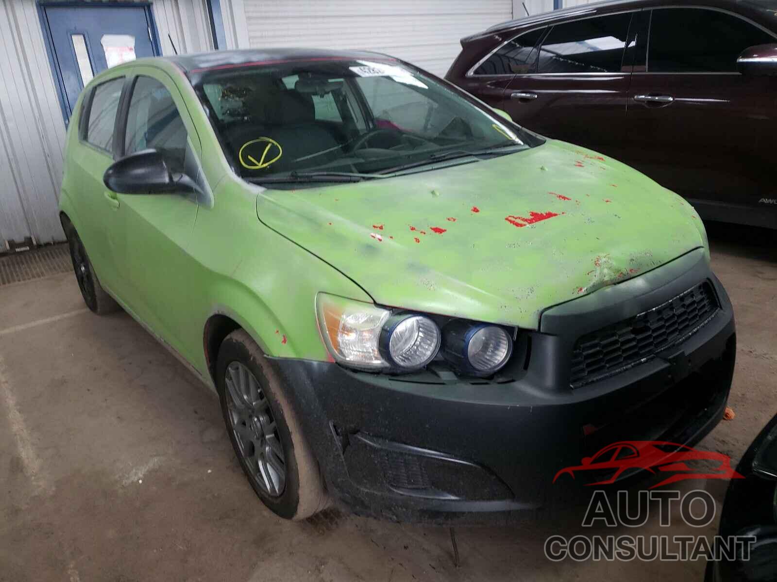 CHEVROLET SONIC 2016 - 1G1JC6SH0G4184580