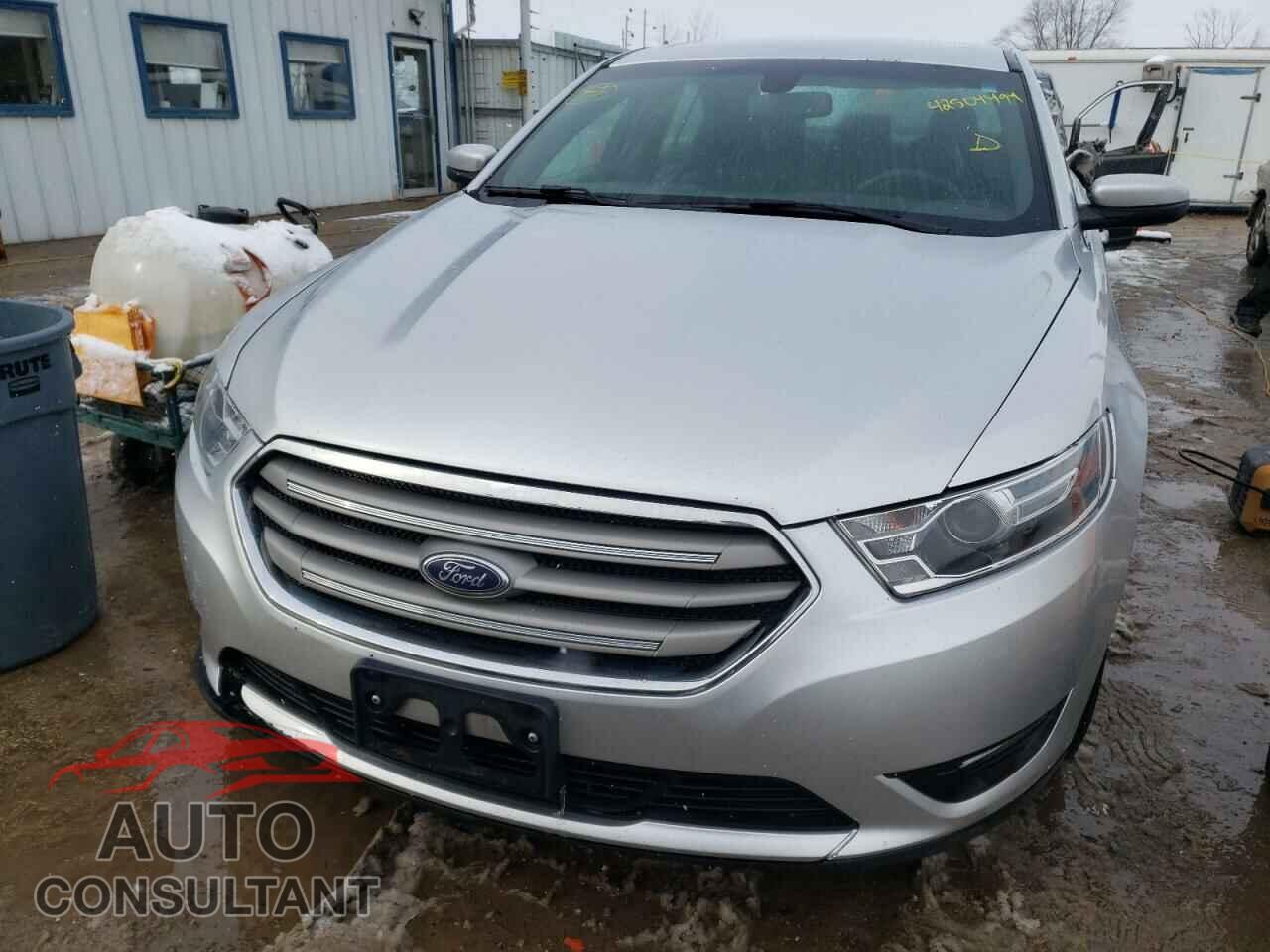FORD TAURUS 2017 - 1FAHP2H82HG119794