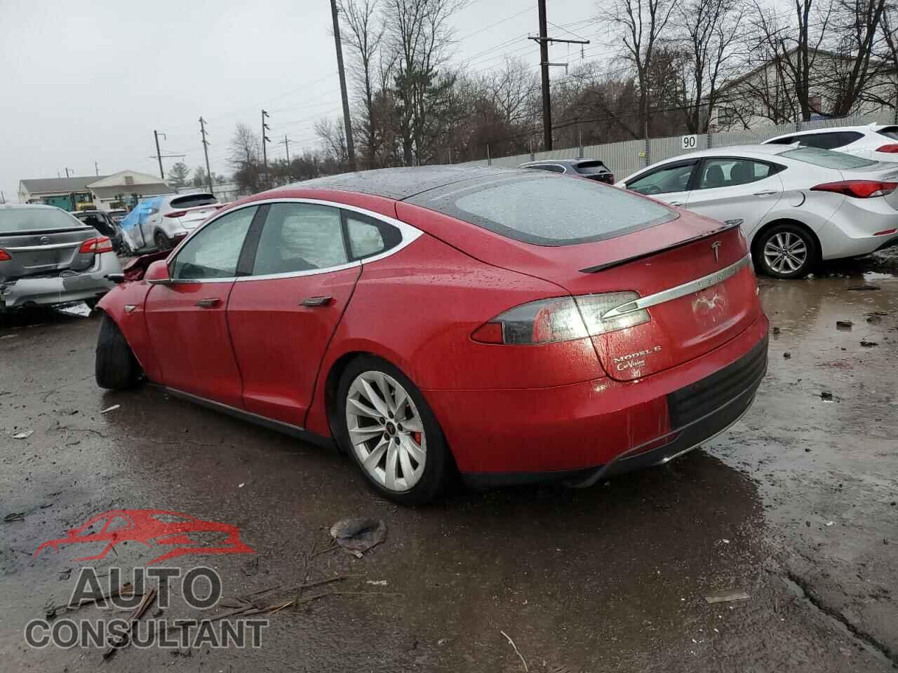 TESLA MODEL S 2015 - 5YJSA1E49FF113947