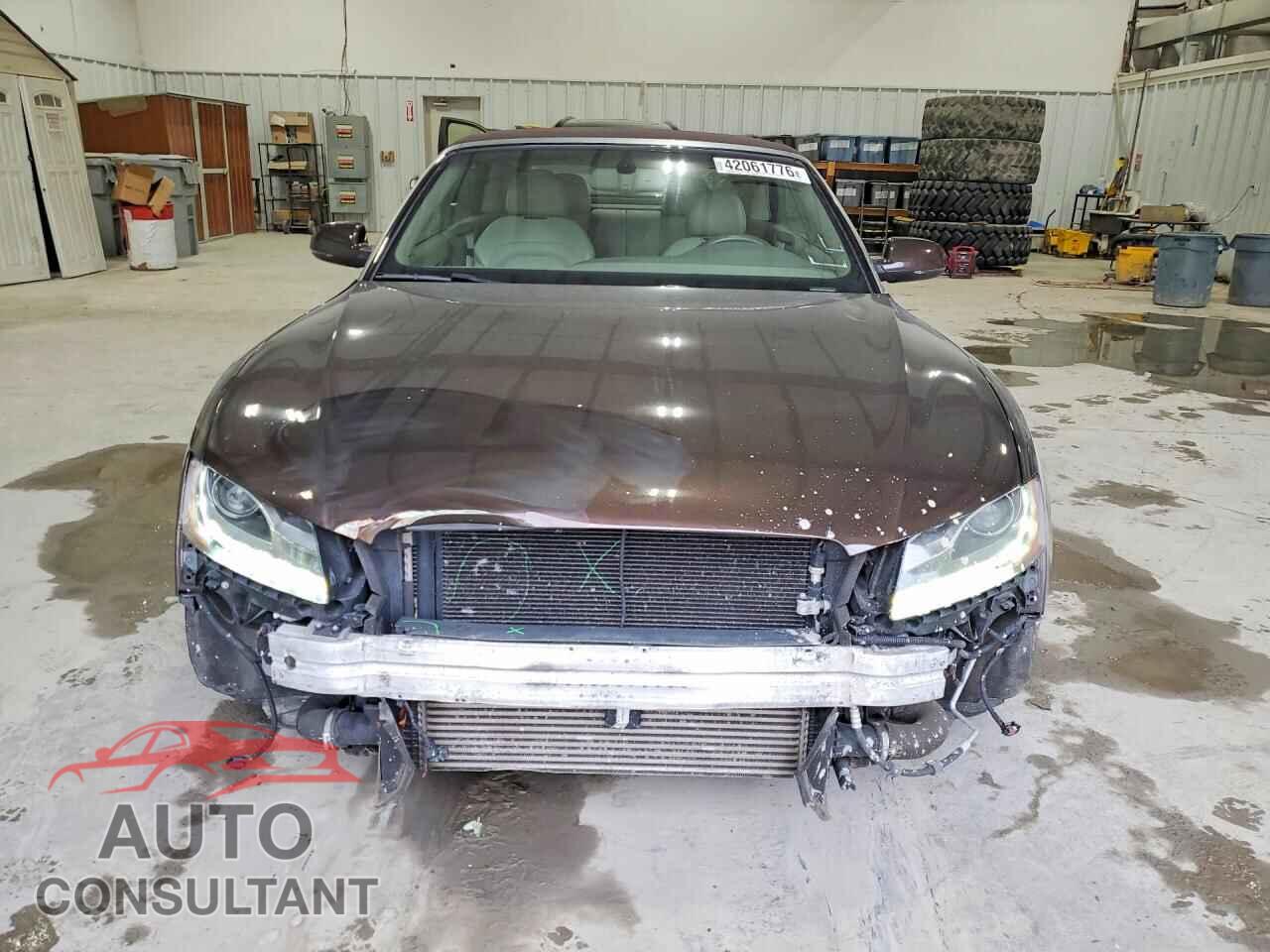 AUDI A5 2011 - WAULFAFH7BN003205