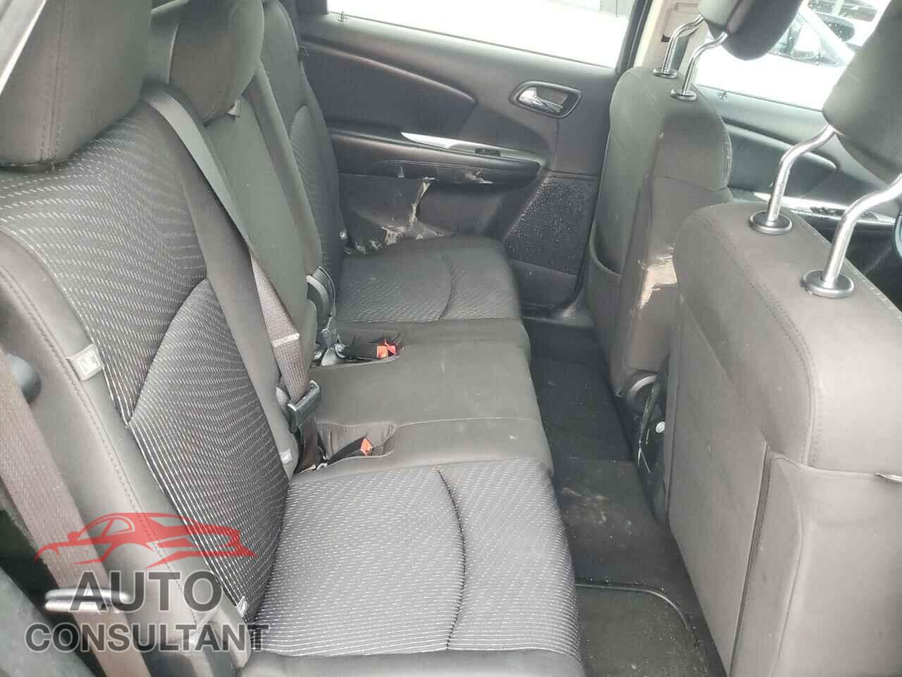 DODGE JOURNEY 2015 - 3C4PDCBB0FT737701