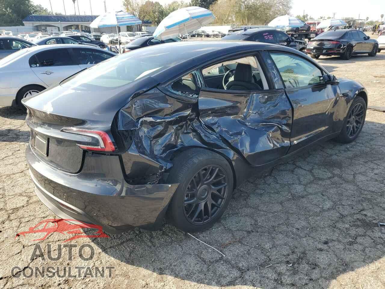 TESLA MODEL 3 2024 - 5YJ3E1EA6RF744142