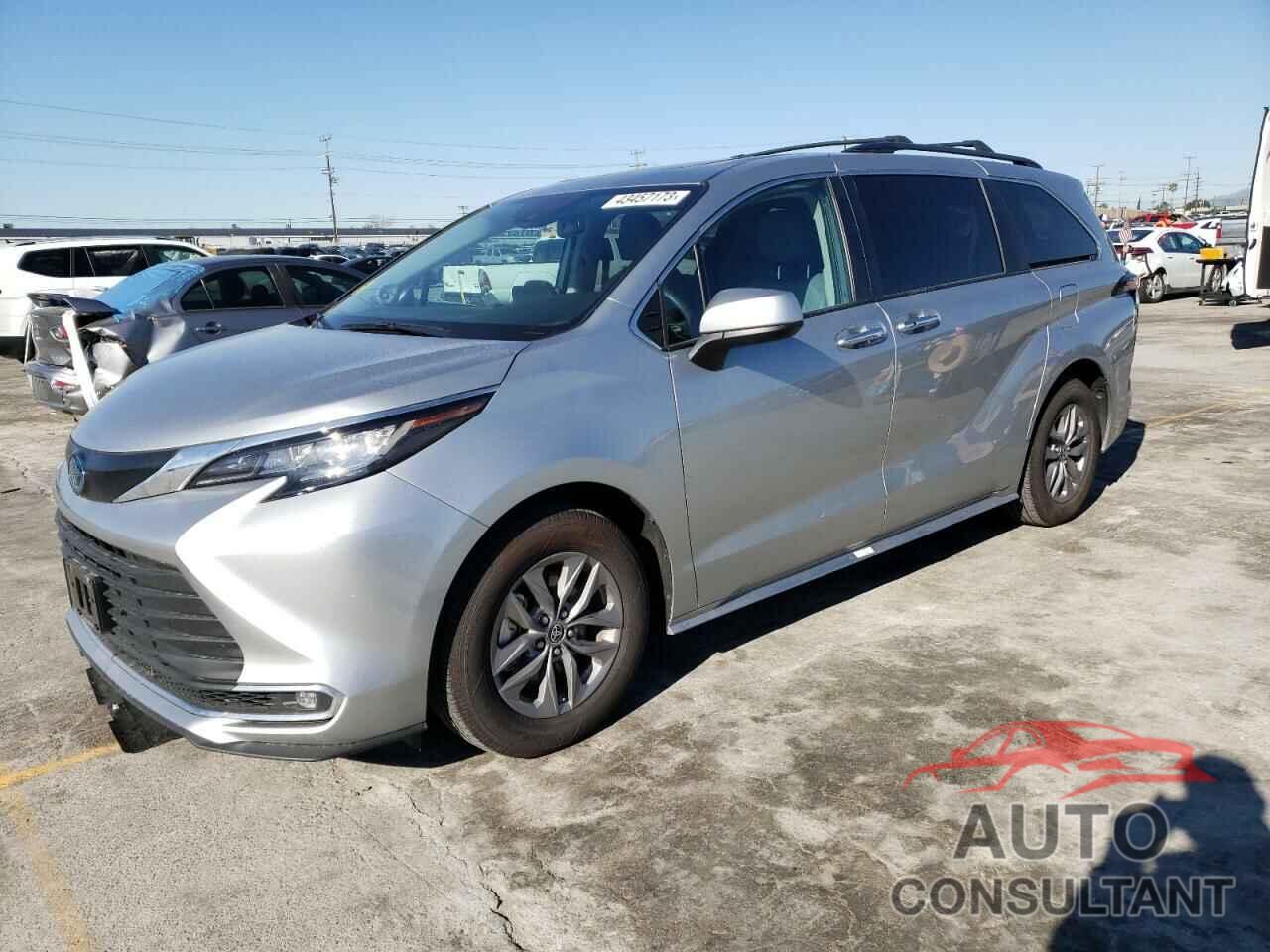 TOYOTA SIENNA 2022 - 5TDJRKECXNS117064