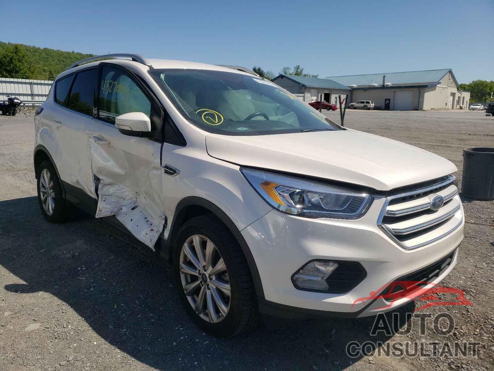 FORD ESCAPE 2017 - 1FMCU9JD2HUE00343