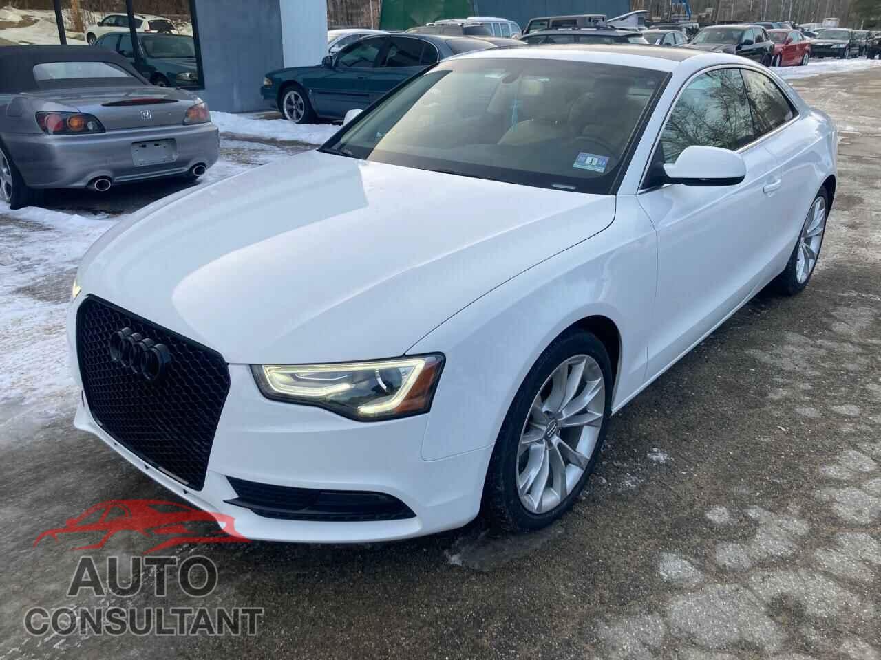 AUDI A5 2014 - WAULFAFR8EA040767