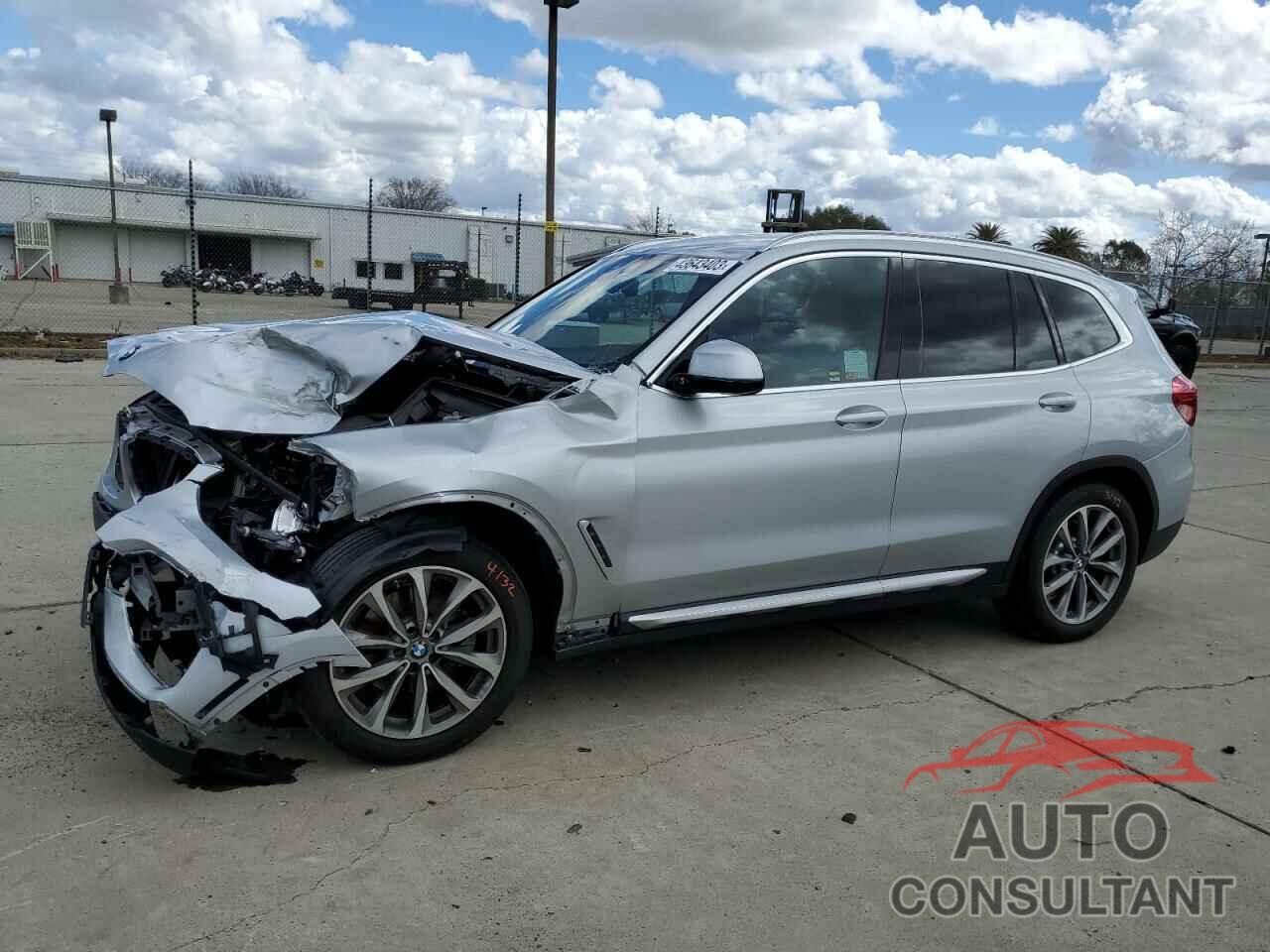 BMW X3 2019 - 5UXTR9C5XKLR05327