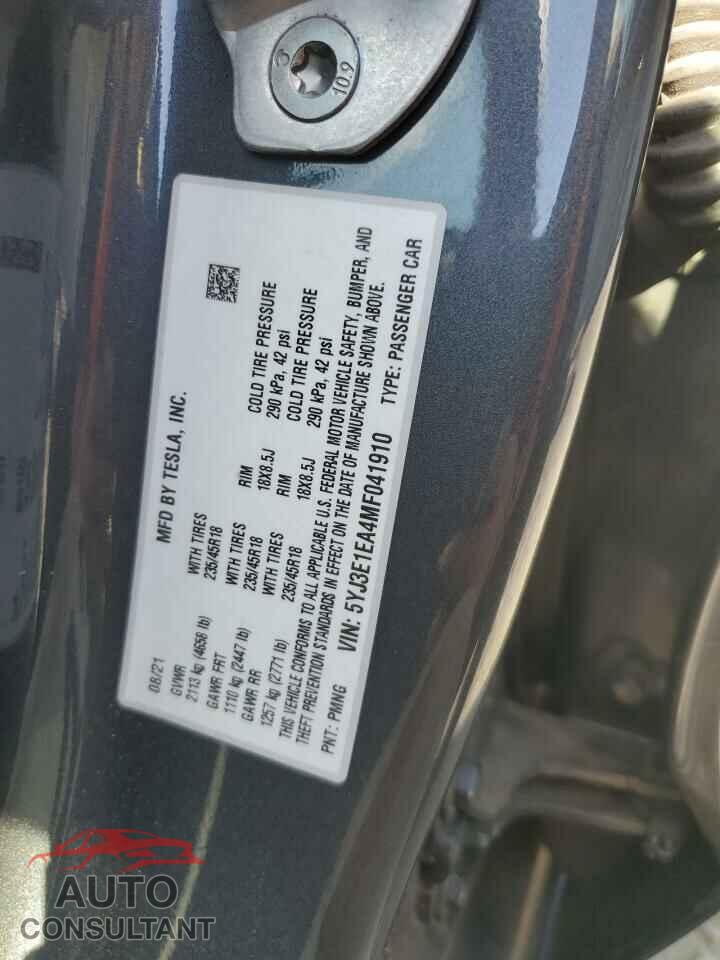 TESLA MODEL 3 2021 - 5YJ3E1EA4MF041910