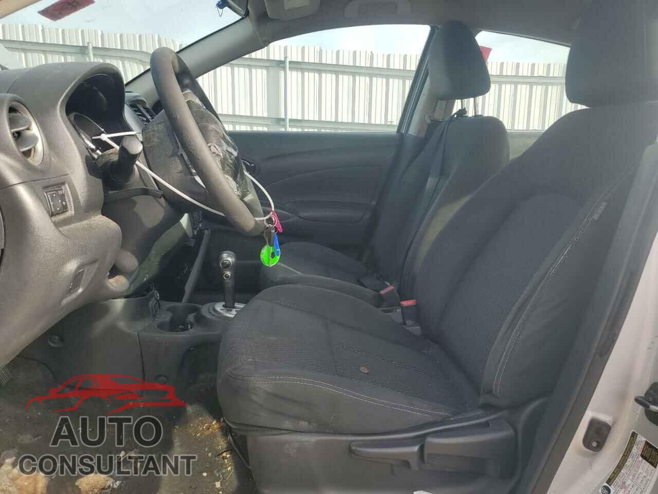 NISSAN VERSA 2017 - 3N1CN7AP3HK409572