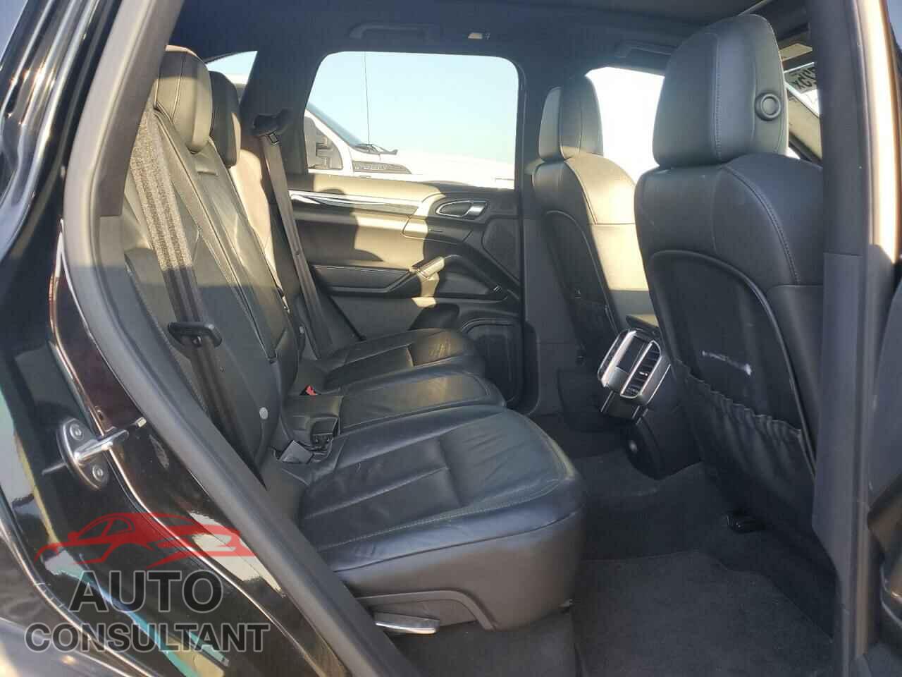 PORSCHE CAYENNE 2013 - WP1AA2A24DLA07159