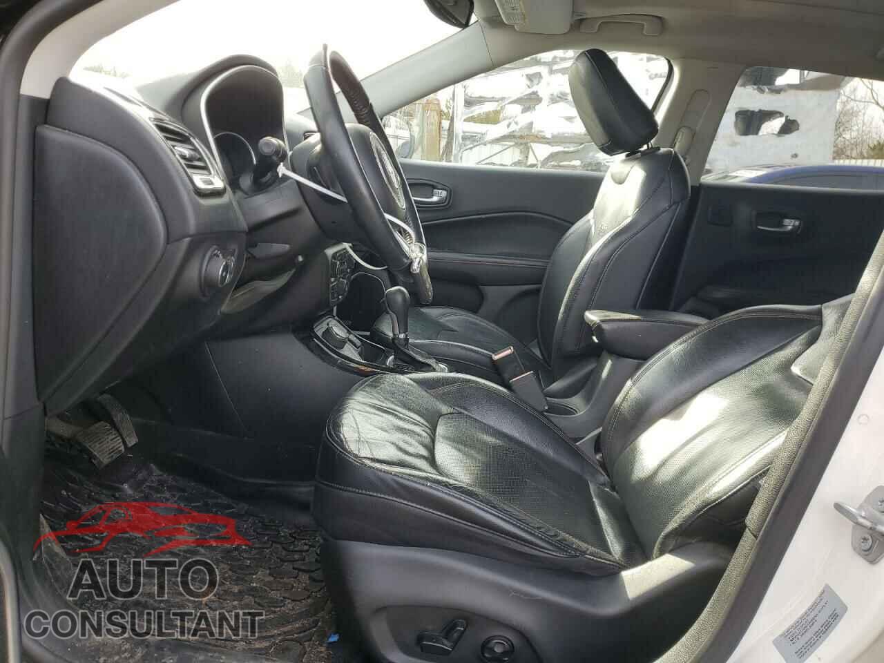 JEEP COMPASS 2017 - 3C4NJDCB7HT666651