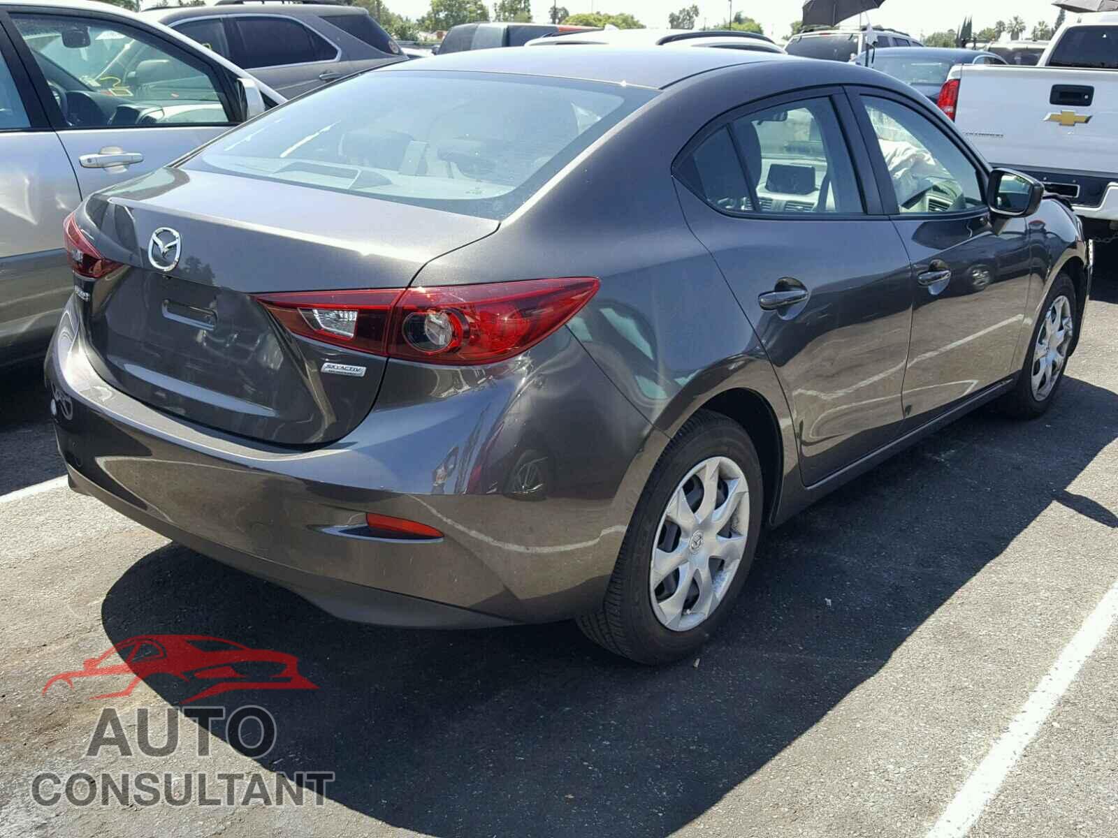 MAZDA 3 2017 - 3MZBN1U7XHM107215