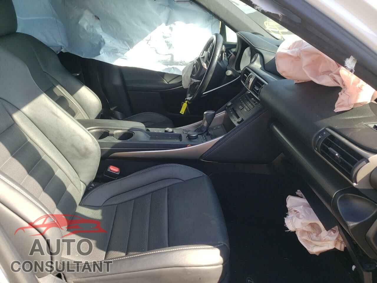 LEXUS IS 2017 - JTHBA1D26H5056786