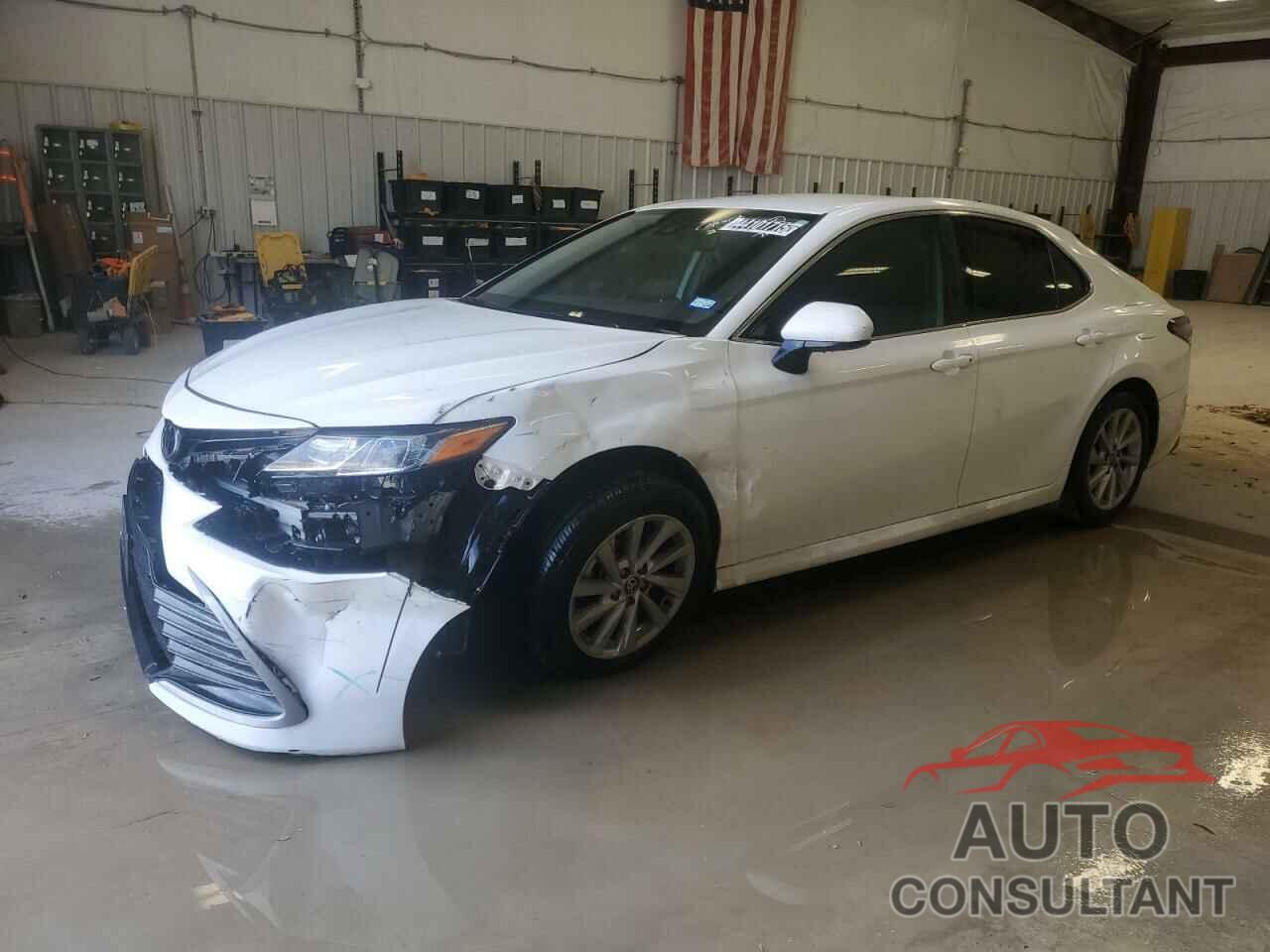 TOYOTA CAMRY 2023 - 4T1C11AK2PU116640