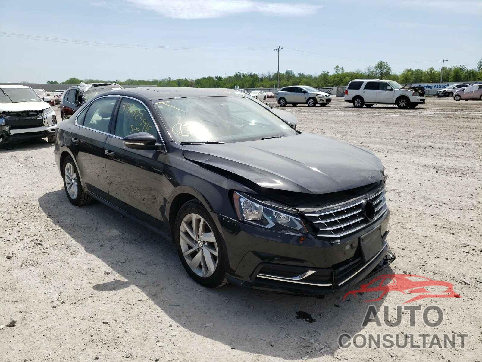 VOLKSWAGEN PASSAT 2018 - 1VWBA7A37JC020427