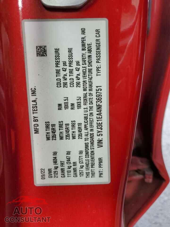 TESLA MODEL 3 2022 - 5YJ3E1EA4NF369751