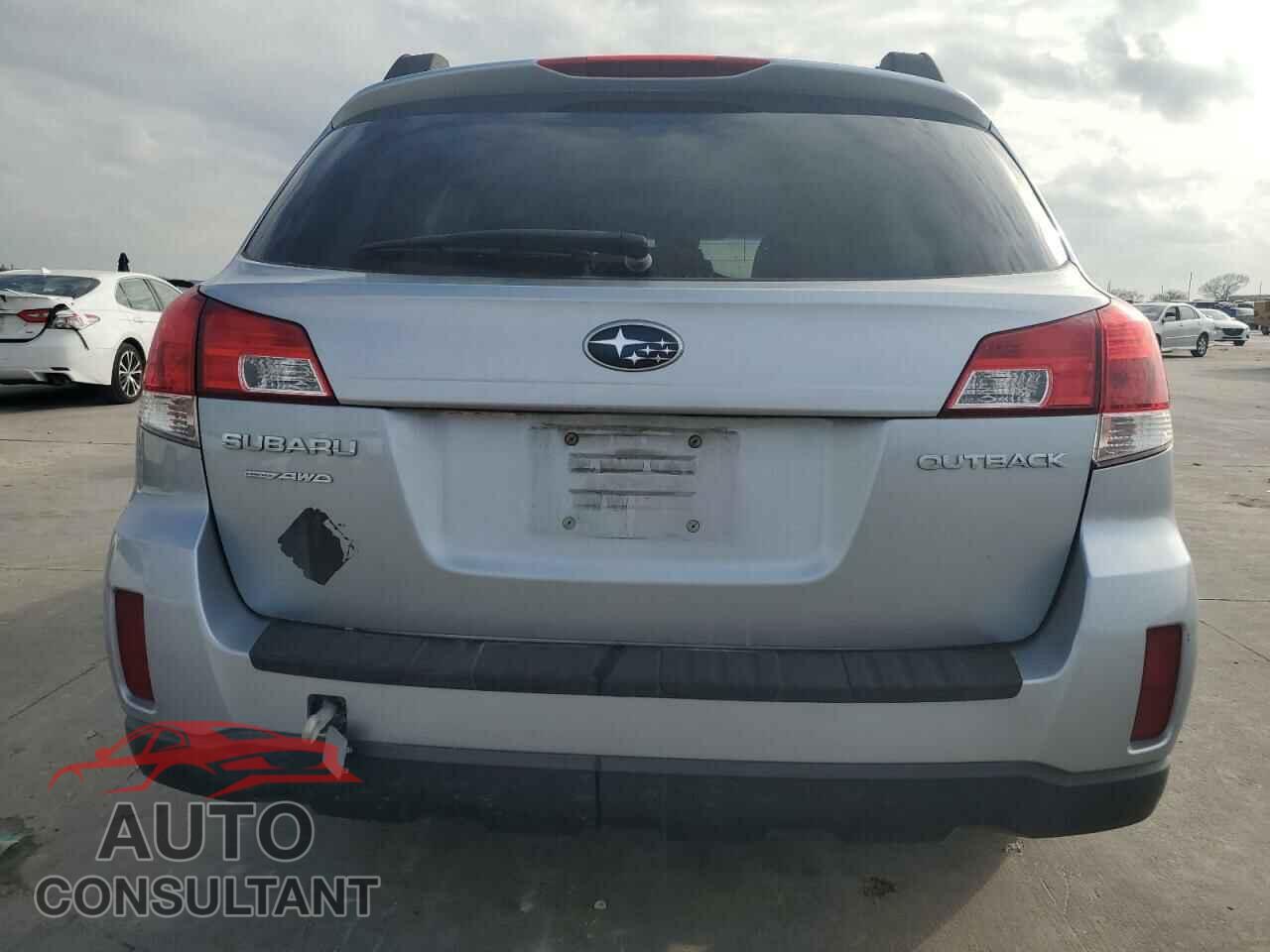 SUBARU OUTBACK 2013 - 4S4BRCCC8D3300052