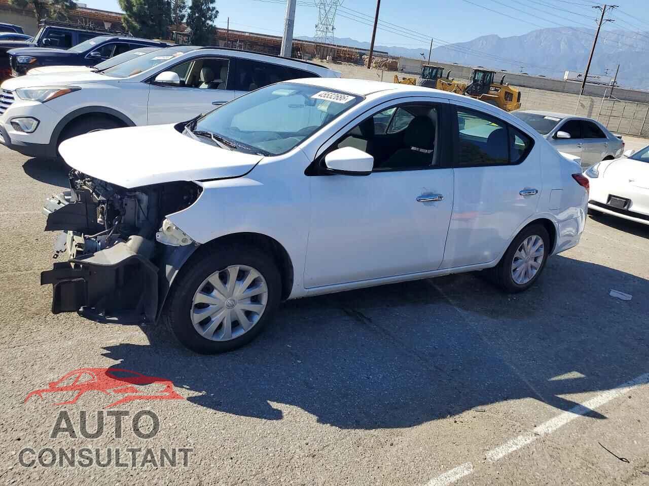 NISSAN VERSA 2017 - 3N1CN7AP3HL837233