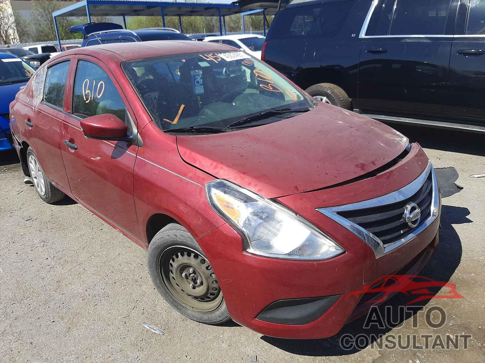 NISSAN VERSA 2018 - 3N1CN7AP3JL885868