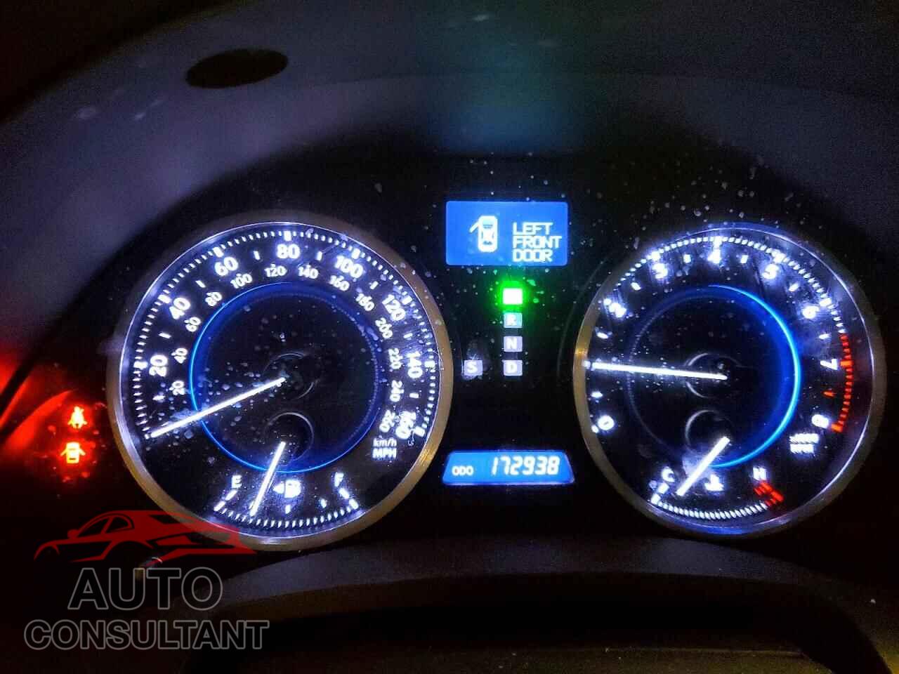 LEXUS IS 2012 - JTHCF5C24C5054137