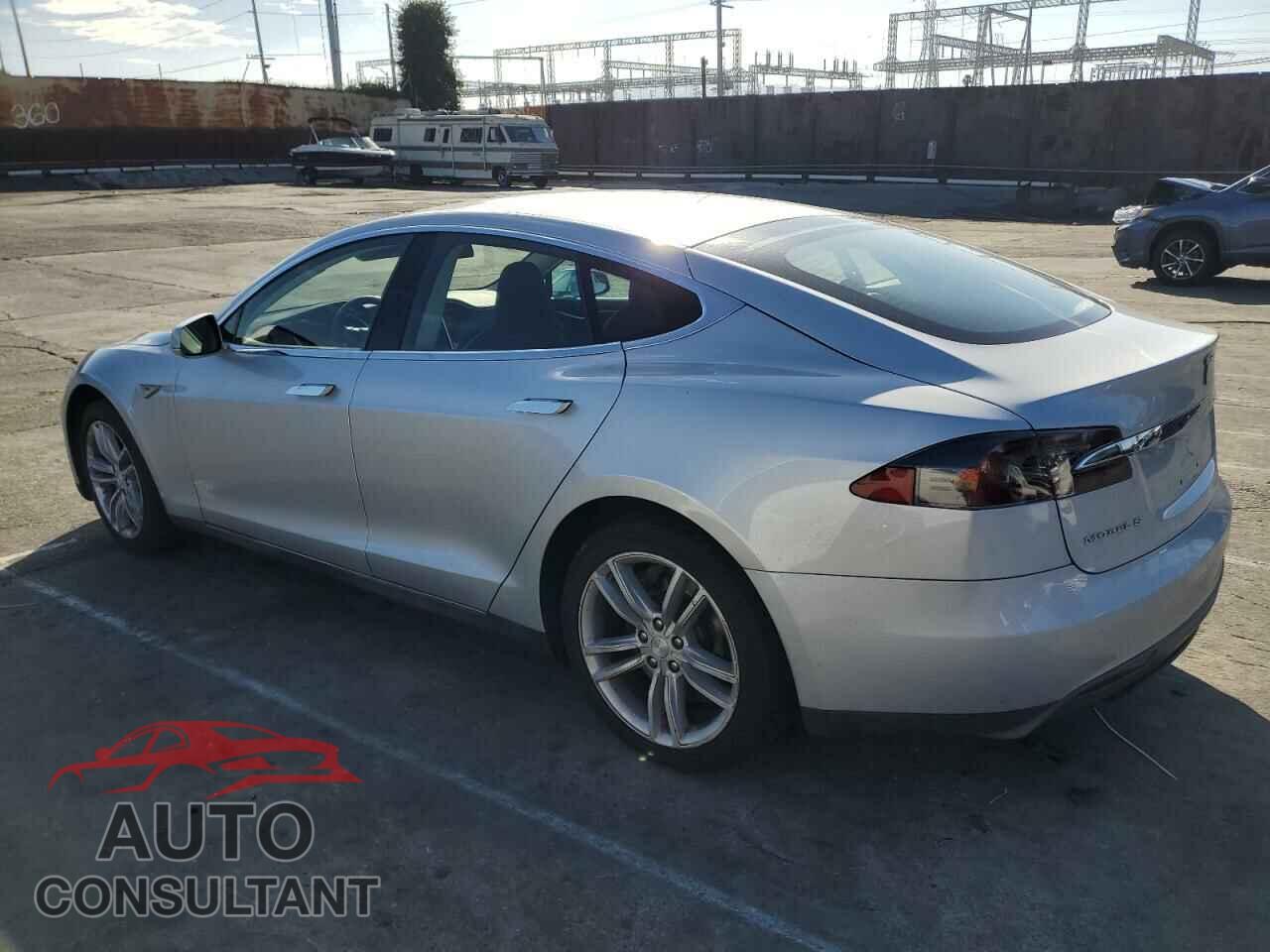 TESLA MODEL S 2013 - 5YJSA1AC5DFP11205