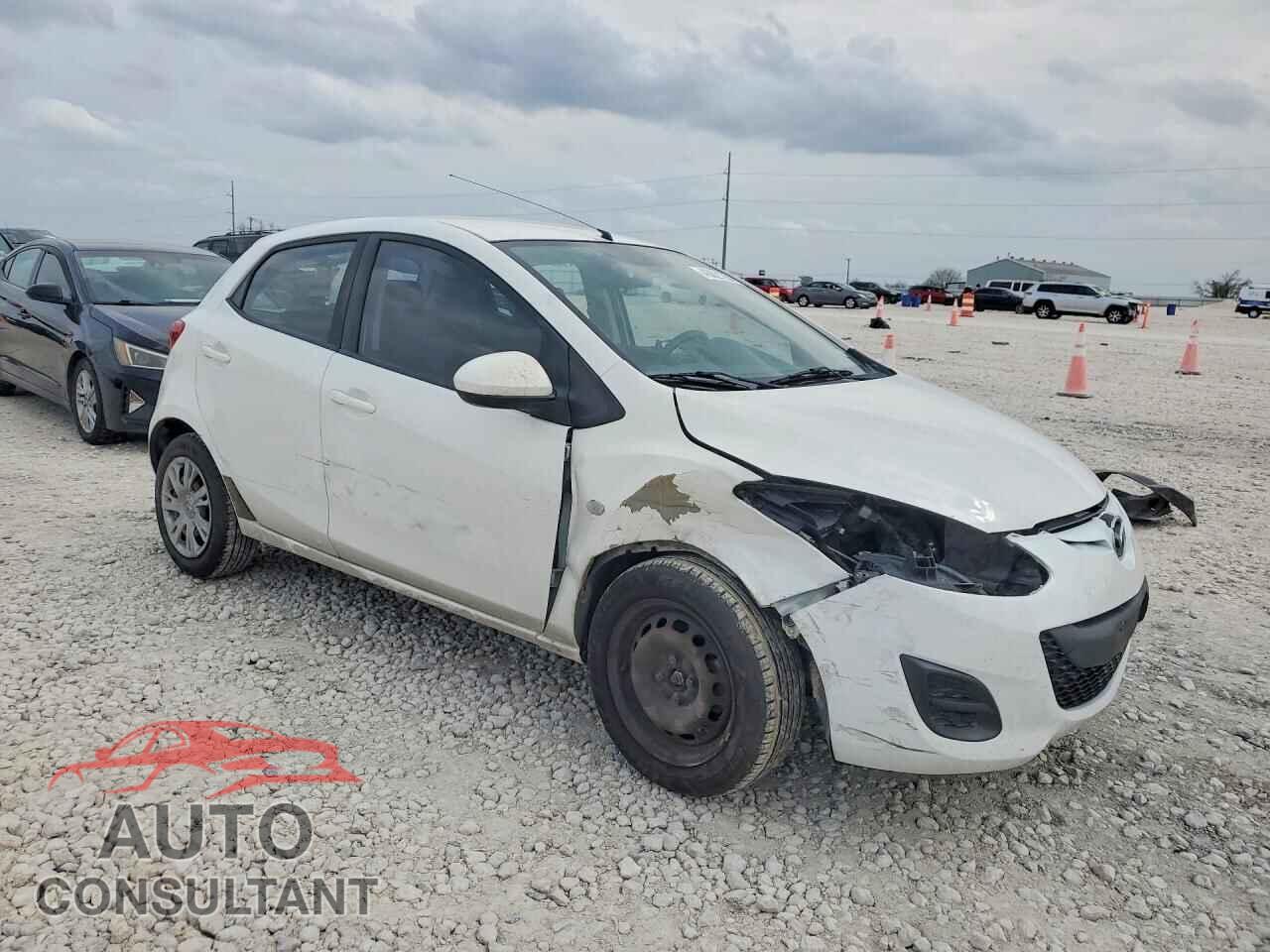 MAZDA 2 2014 - JM1DE1KY9E0183482