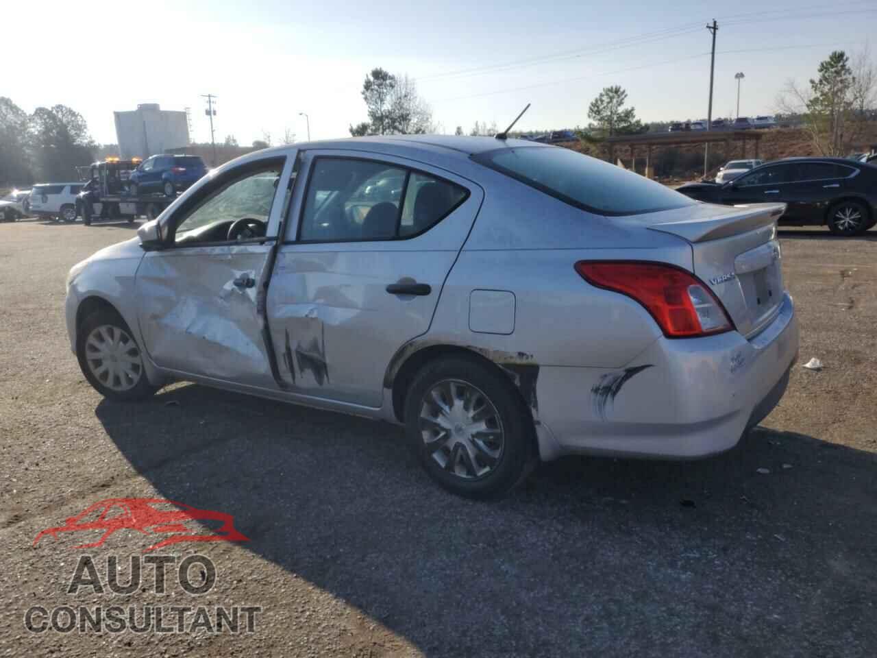 NISSAN VERSA 2017 - 3N1CN7APXHL820025