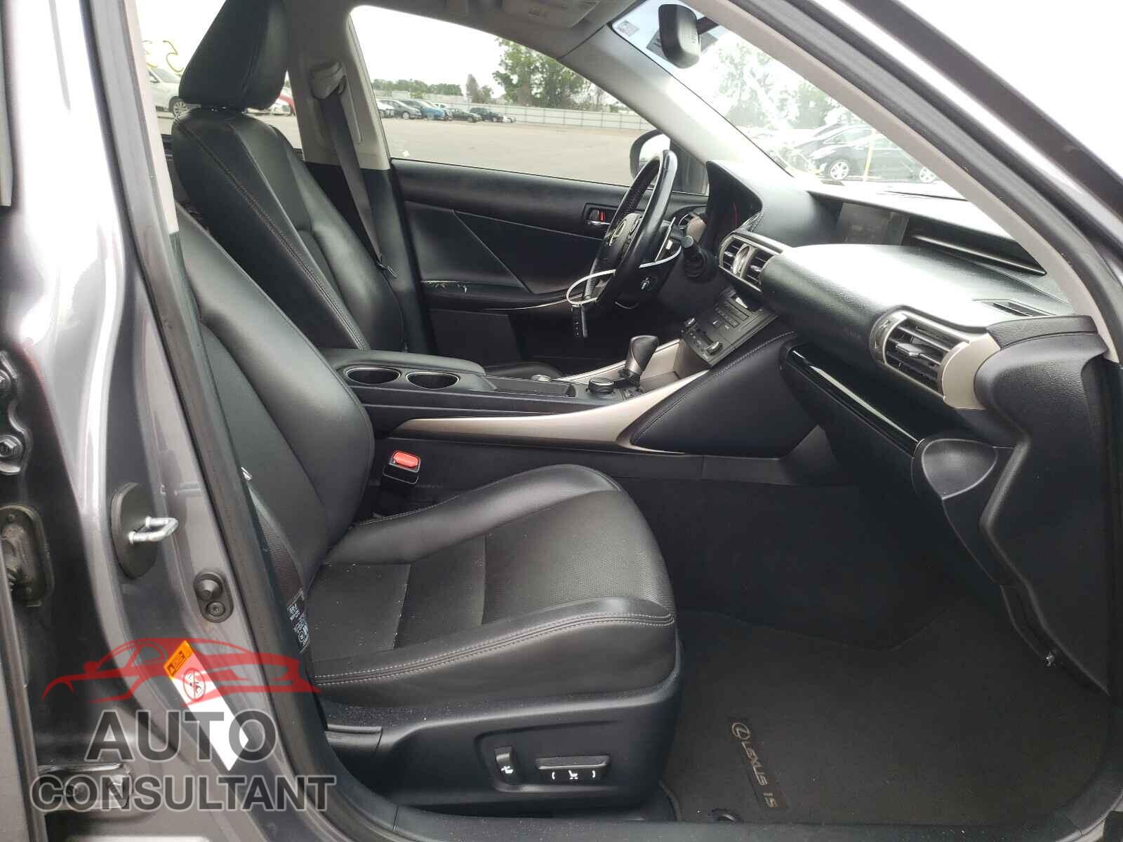 LEXUS IS 2016 - JTHBA1D20G5004651