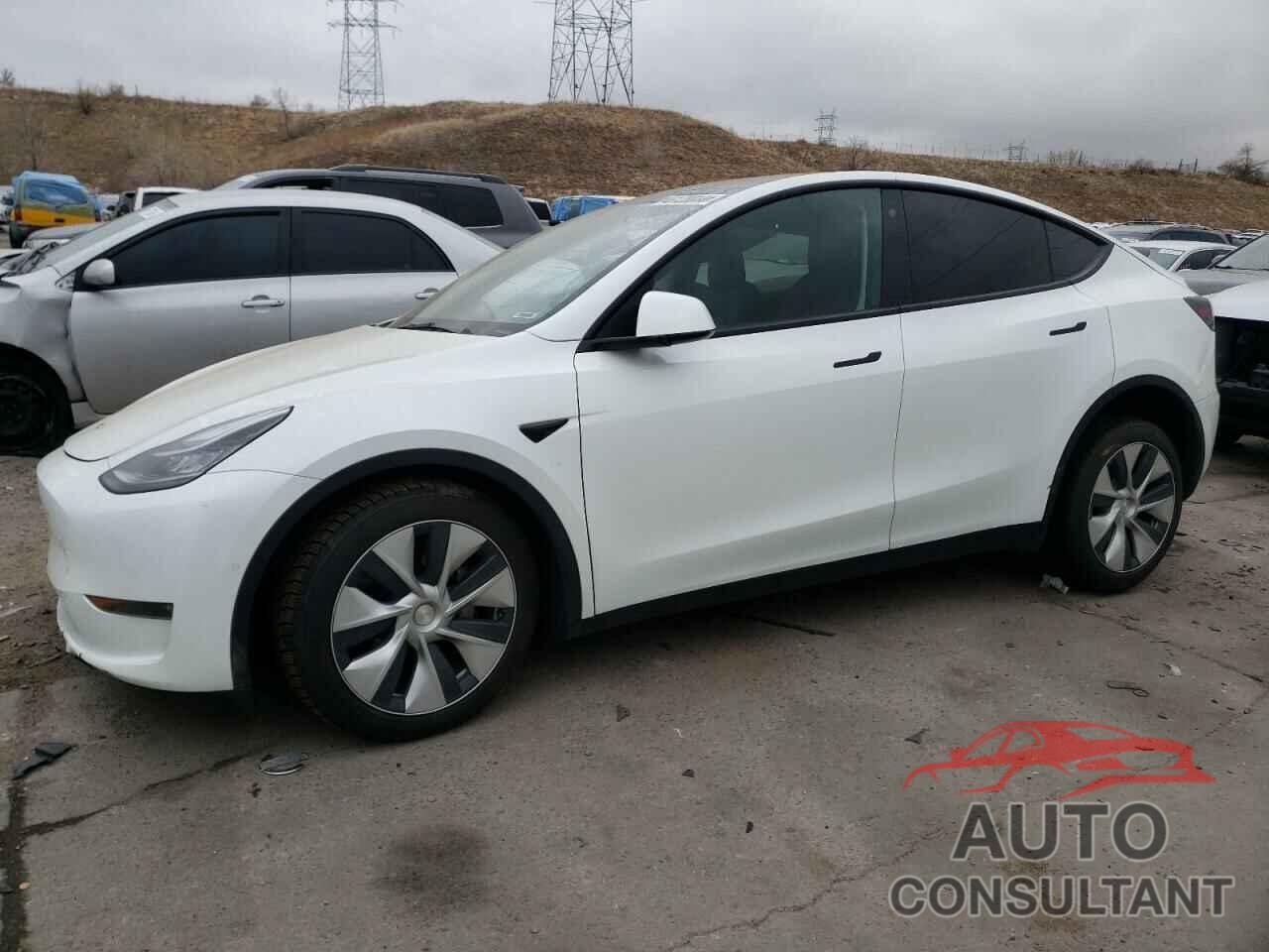 TESLA MODEL Y 2021 - 5YJYGDEE4MF263321