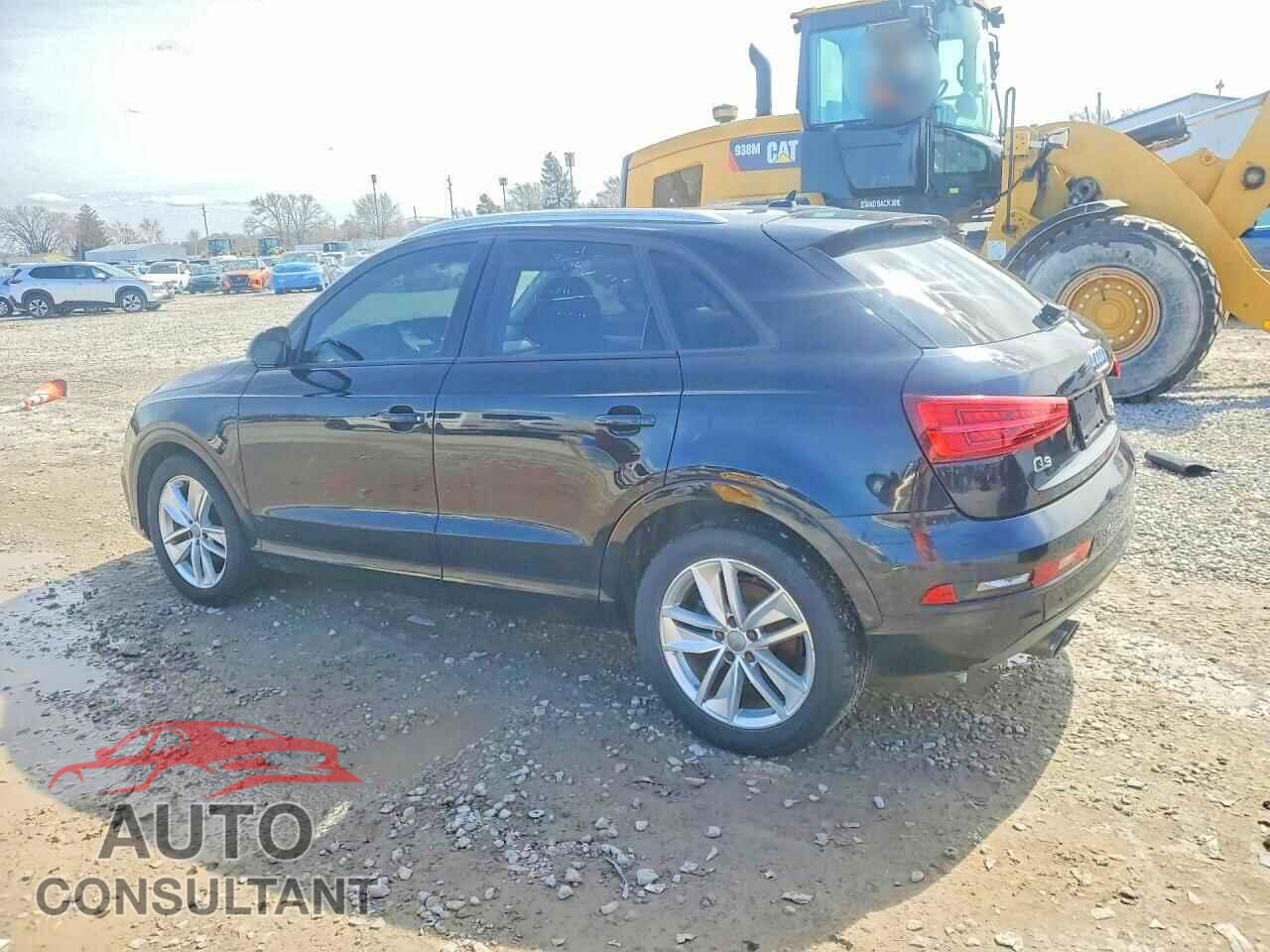 AUDI Q3 2017 - WA1ECCFS5HR014825