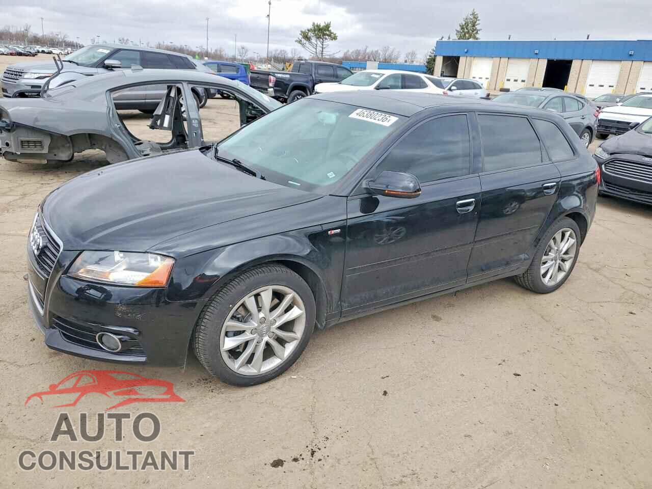 AUDI A3 2013 - WAUBEAFM8DA014011