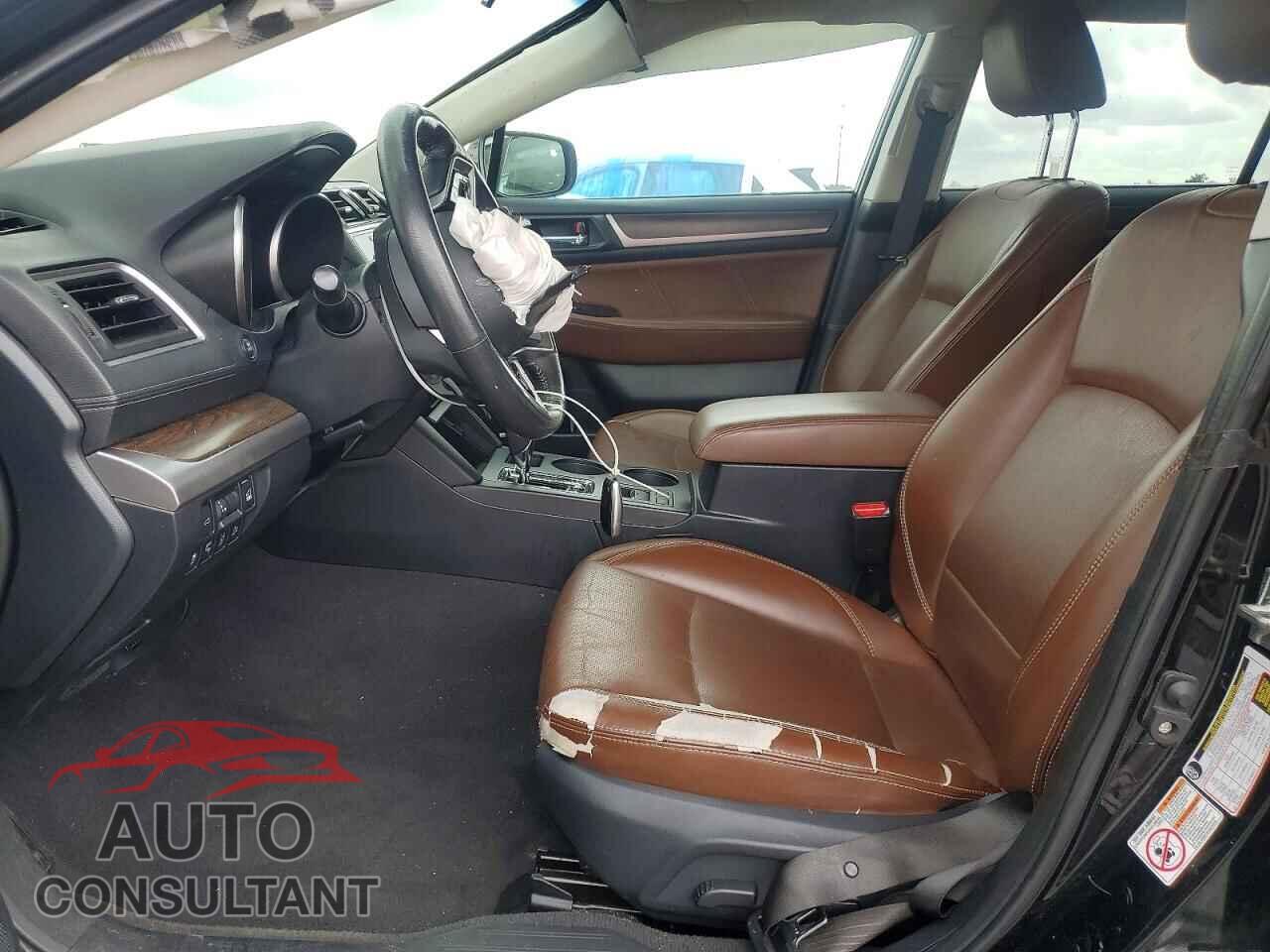 SUBARU OUTBACK 2018 - 4S4BSATC8J3358392
