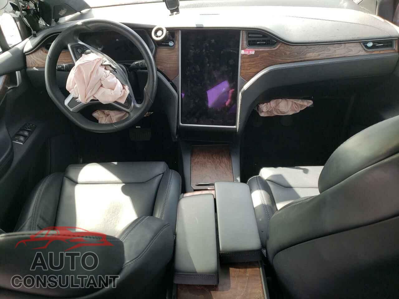 TESLA MODEL X 2019 - 5YJXCAE25KF190677