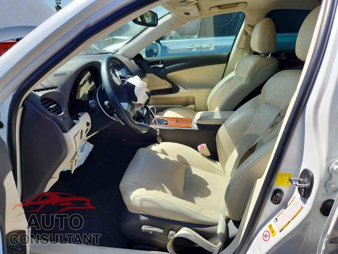 LEXUS IS 2012 - JTHBF5C21C5178040