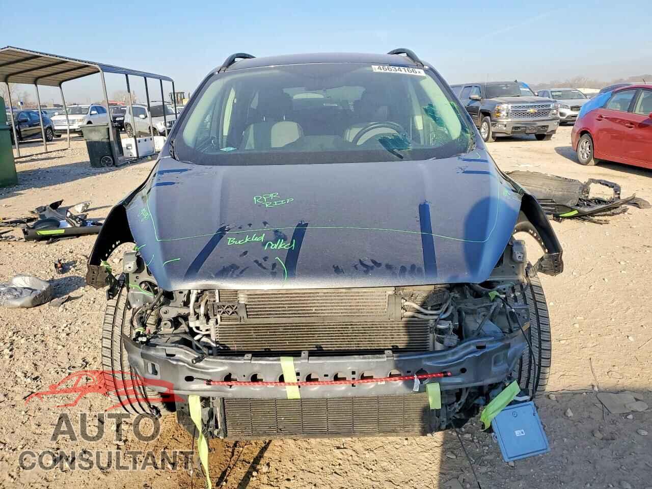 FORD ESCAPE 2018 - 1FMCU0GD8JUD20649