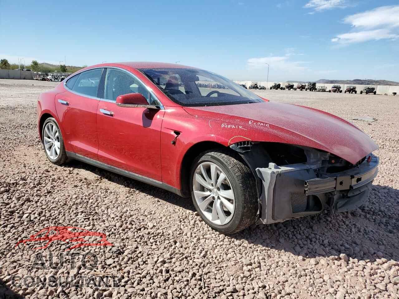 TESLA MODEL S 2013 - 5YJSA1CN8DFP27011