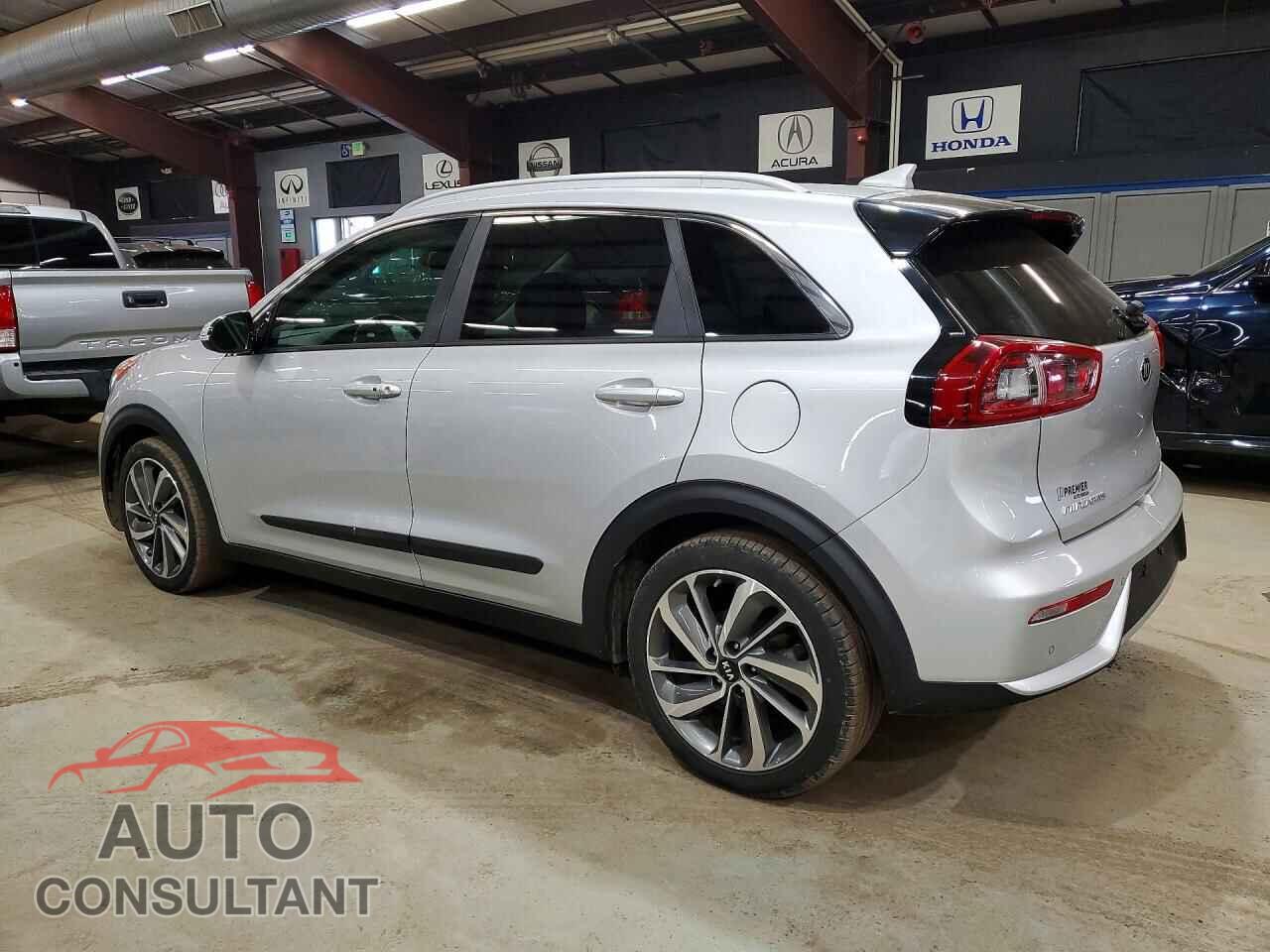 KIA NIRO 2018 - KNDCE3LC1J5118312