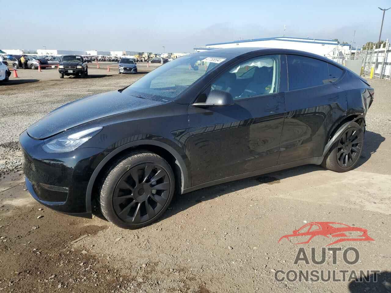 TESLA MODEL Y 2023 - 7SAYGDEE4PA110183