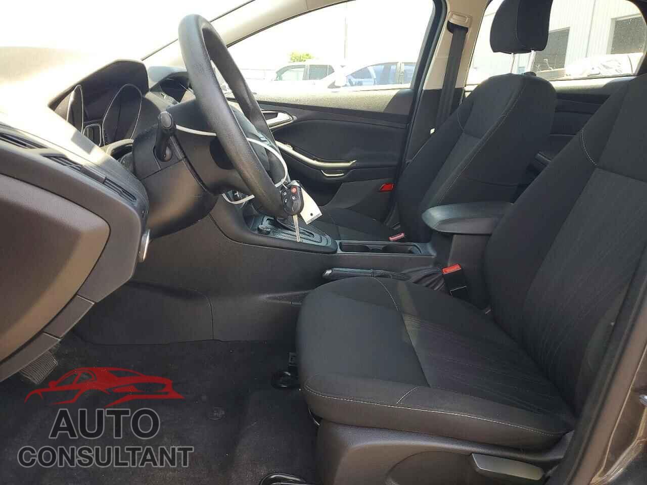 FORD FOCUS 2017 - 1FADP3F2XHL346189