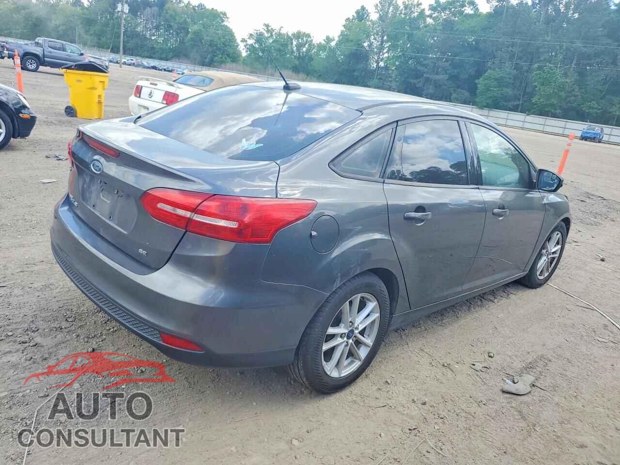 FORD FOCUS 2017 - 1FADP3F22HL264277