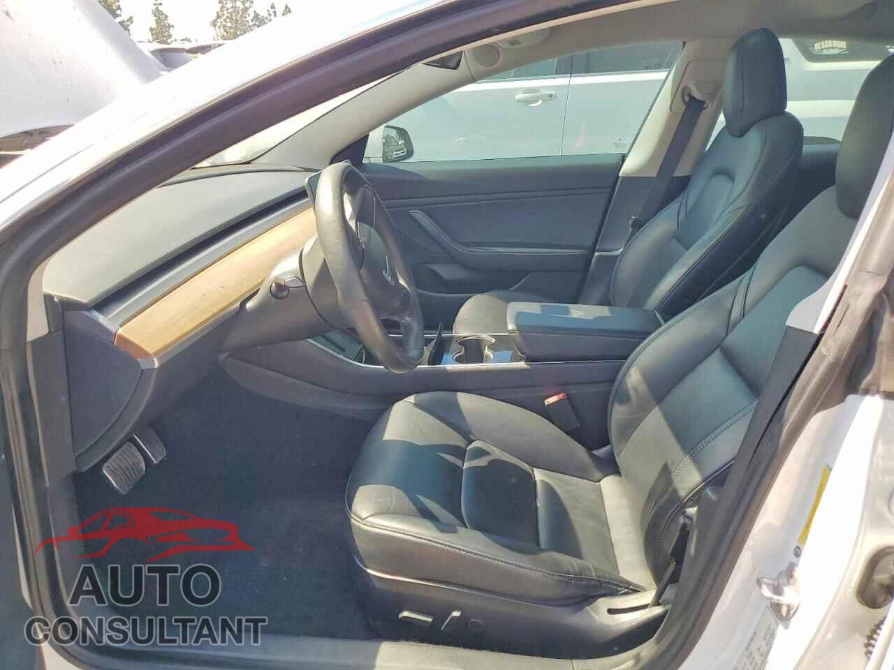TESLA MODEL 3 2019 - 5YJ3E1EA6KF472584
