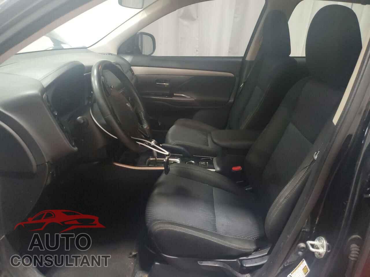 MITSUBISHI OUTLANDER 2017 - JA4AD3A34HZ058164