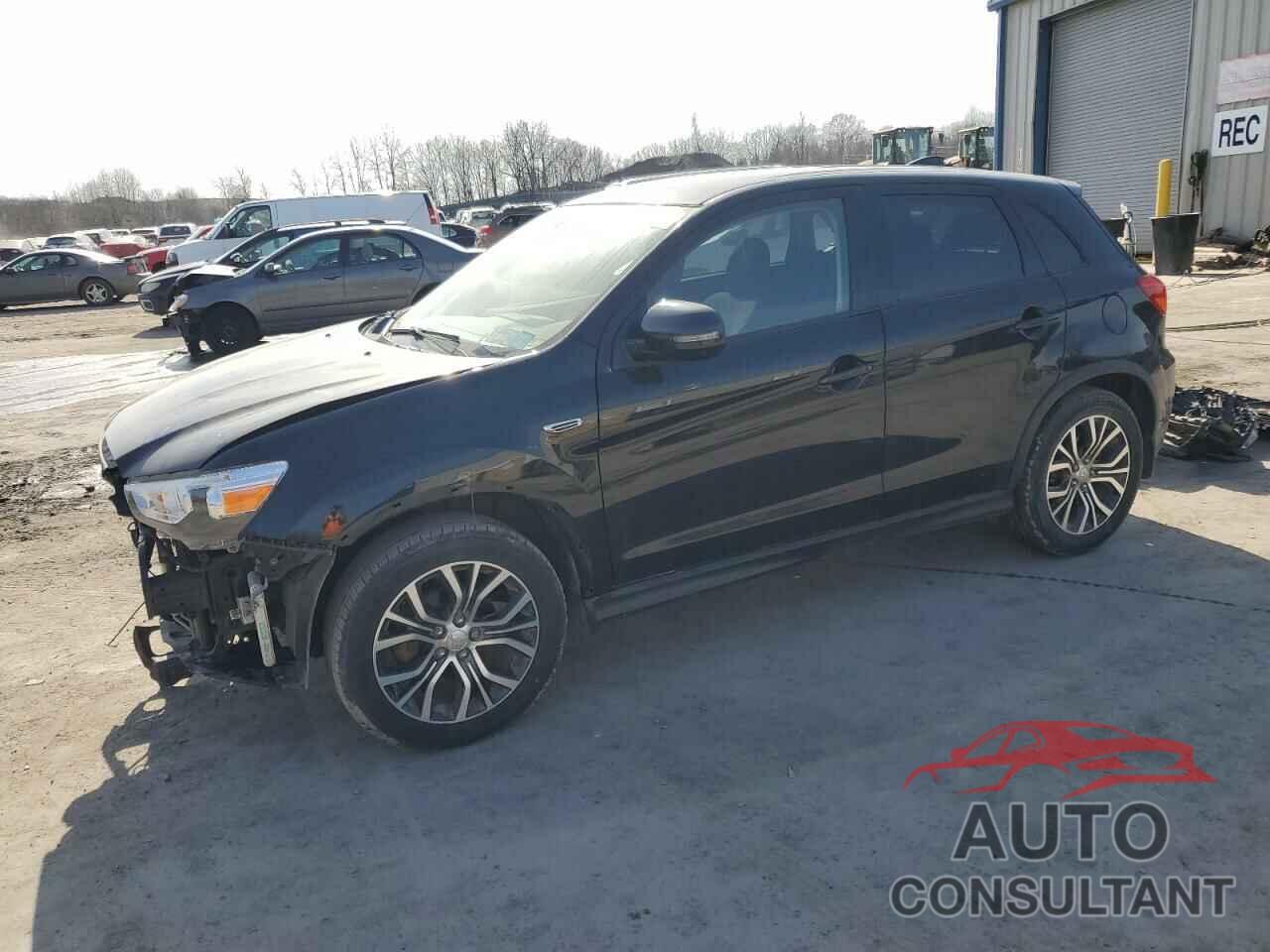 MITSUBISHI OUTLANDER 2018 - JA4AR3AU0JU020847