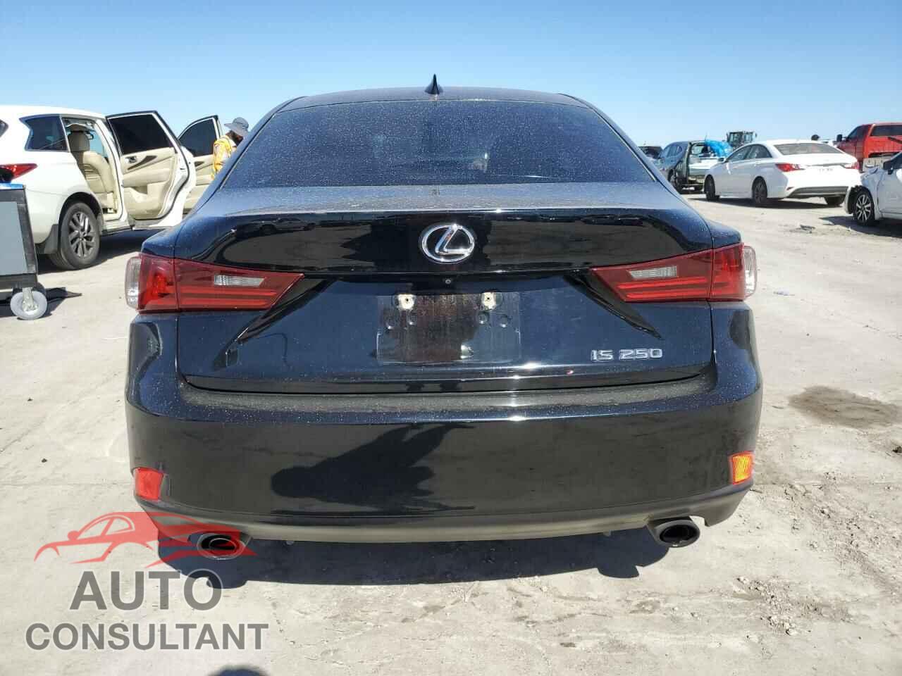LEXUS IS 2015 - JTHBF1D20F5055633