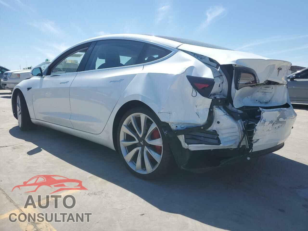 TESLA MODEL 3 2018 - 5YJ3E1EB7JF106575