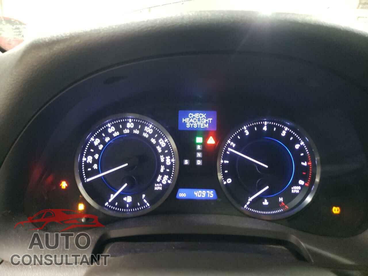 LEXUS IS 2011 - JTHCF5C27B5051392