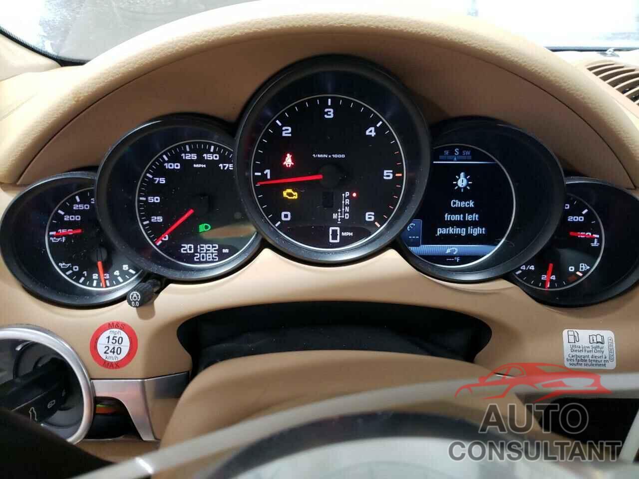 PORSCHE CAYENNE 2016 - WP1AF2A28GKA42475