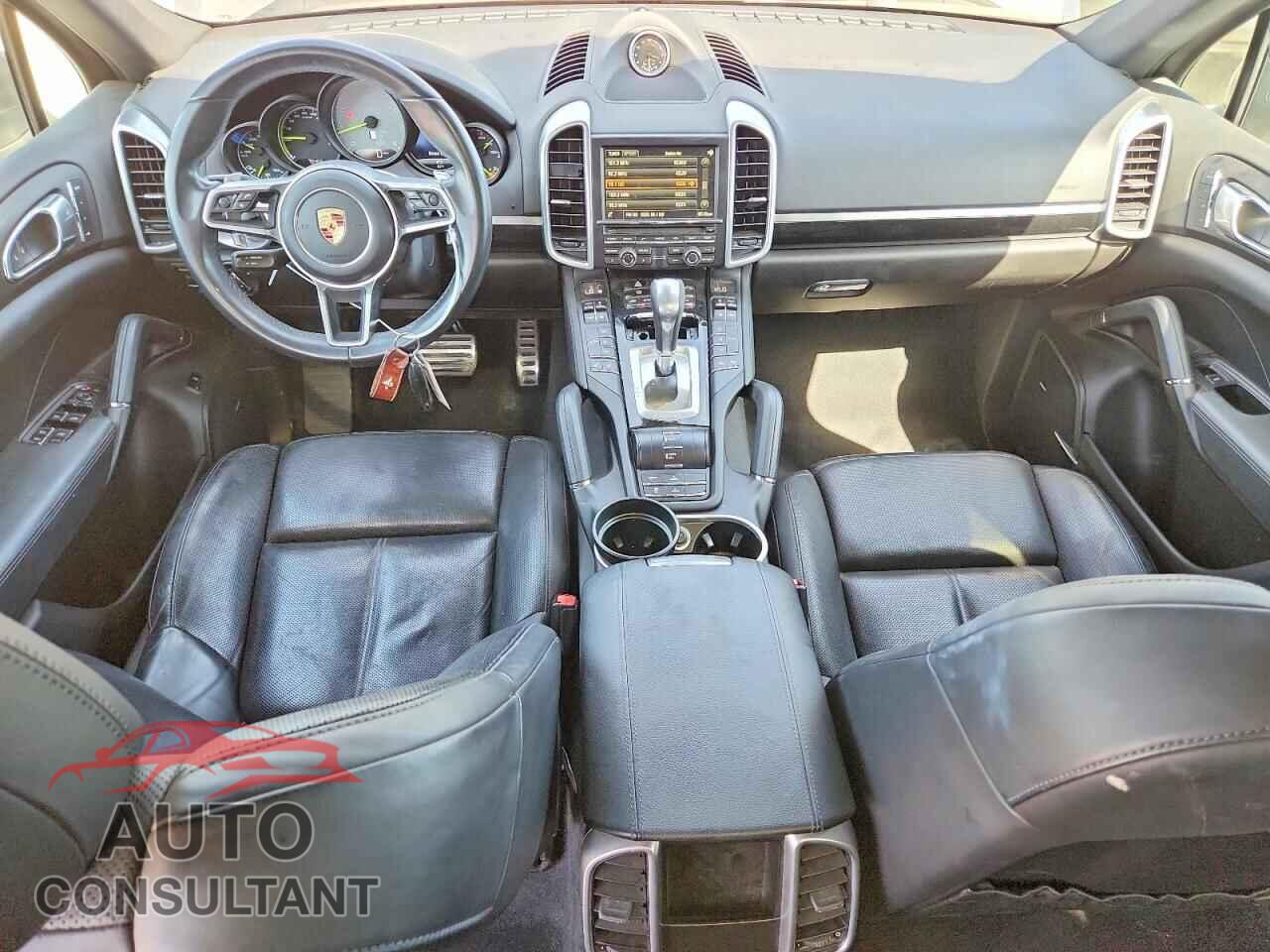 PORSCHE CAYENNE 2016 - WP1AE2A28GLA63825